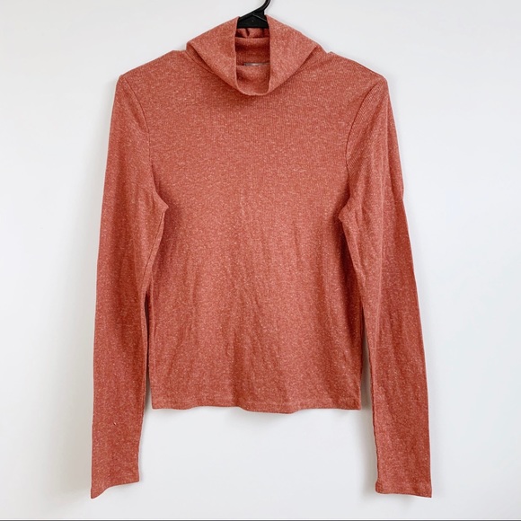 Charlotte Russe Mock Neck Skimmer Top - Picture 4 of 5